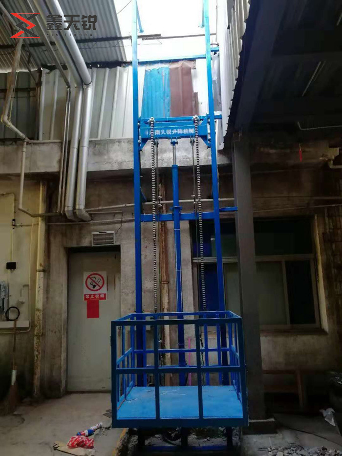 阿坝导轨式升降货梯
